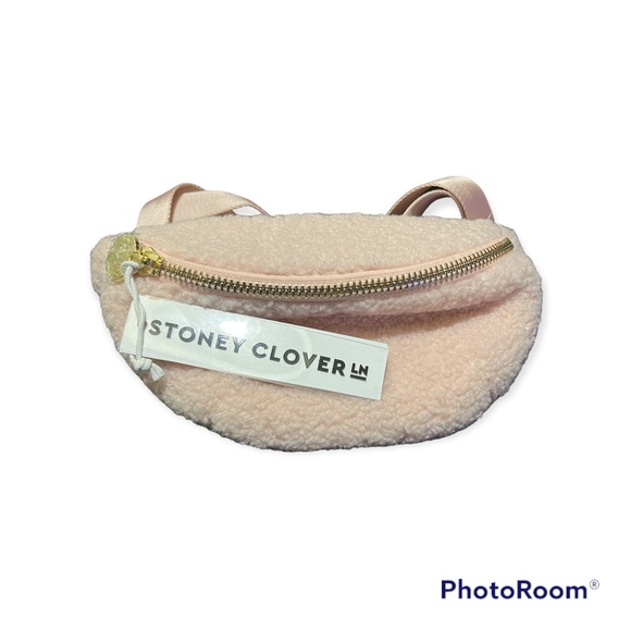 Stoney Clover Ln sherpa fanny pack Rosa - Picture 2 of 7
